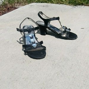 Kids 1 1/2 inch black strap Heels